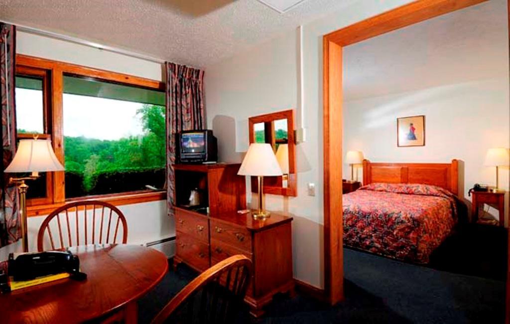Cacapon State Park Lodge Berkeley Springs Zimmer foto